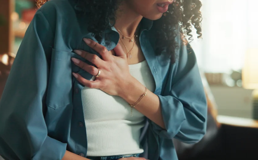 can lack of sleep cause chest pain